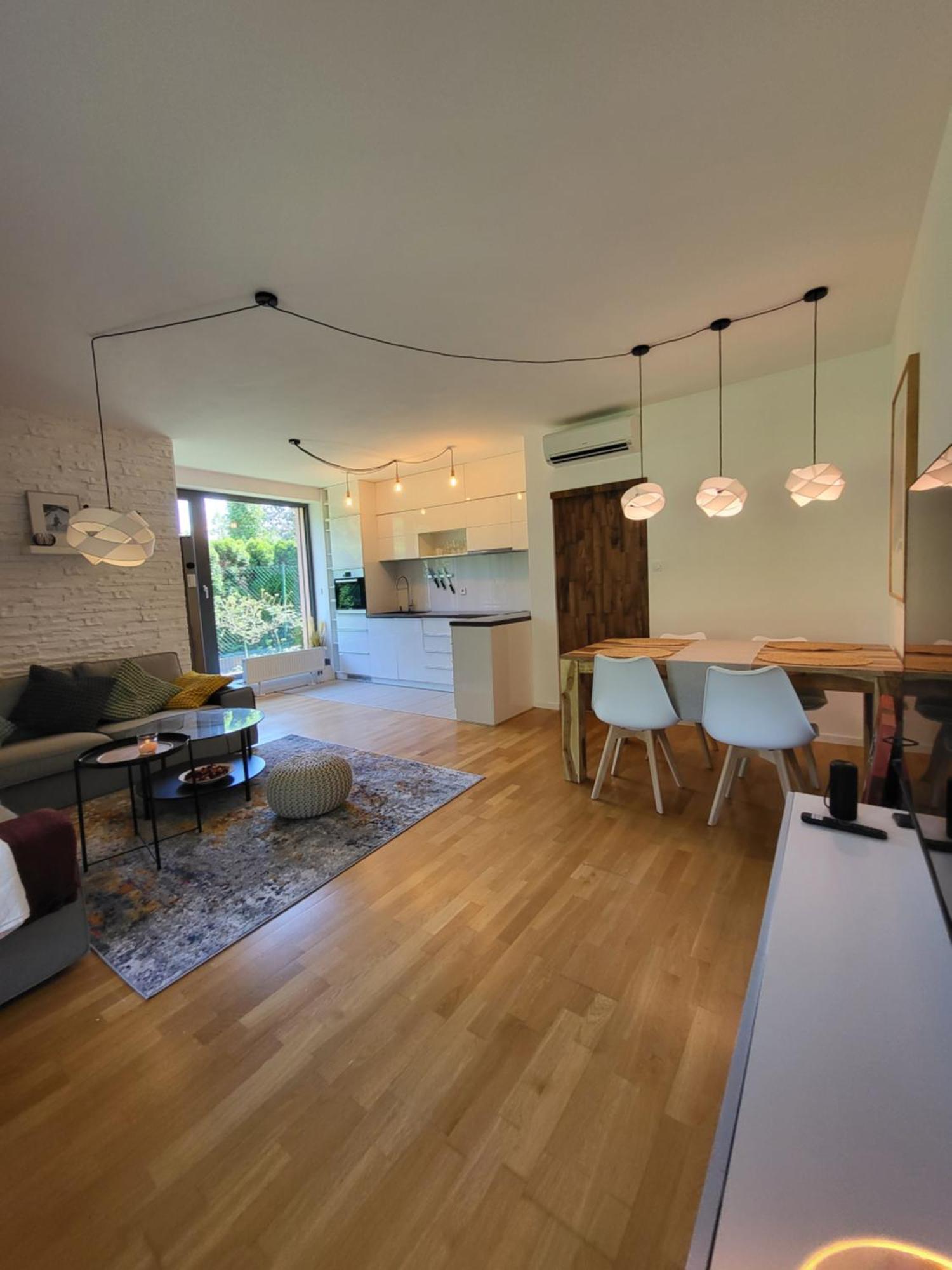 V Praze 6, Sedlec Apartamento